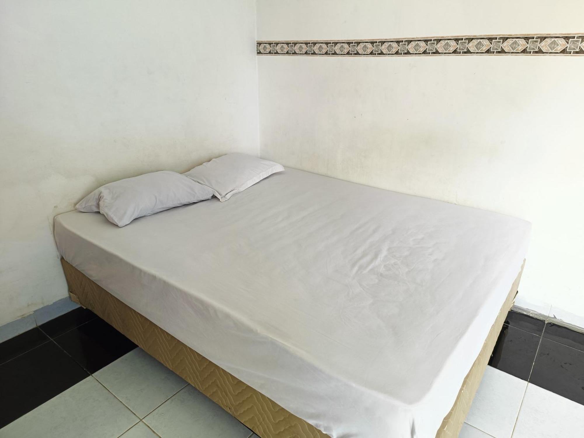 OYO 90260 Bumi Merpati Residence Macáçar Exterior foto
