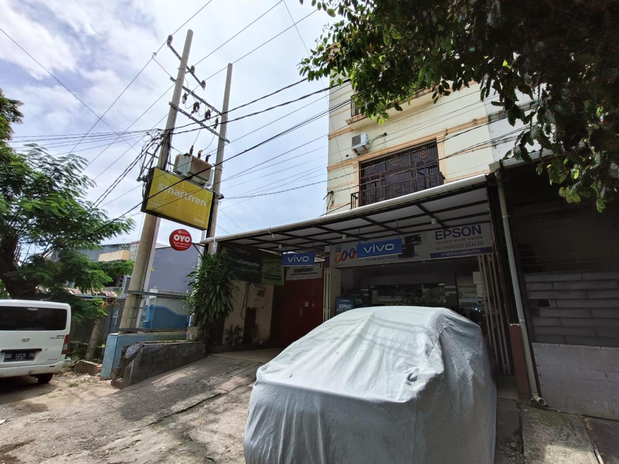 OYO 90260 Bumi Merpati Residence Macáçar Exterior foto